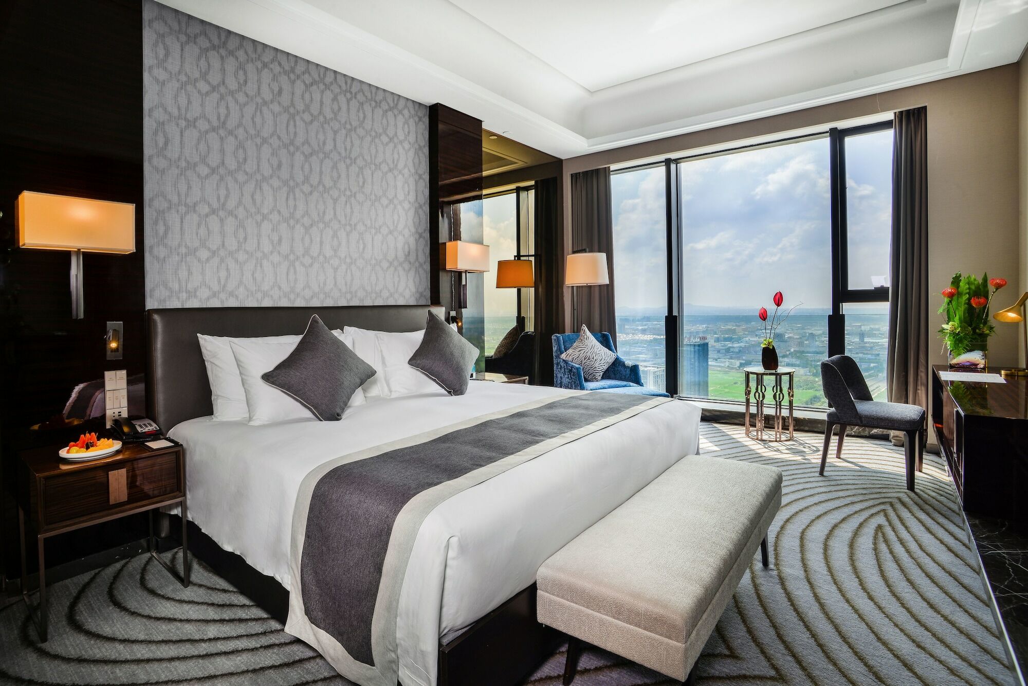 Grand New Century Hotel Haining Zhejiang Exterior photo